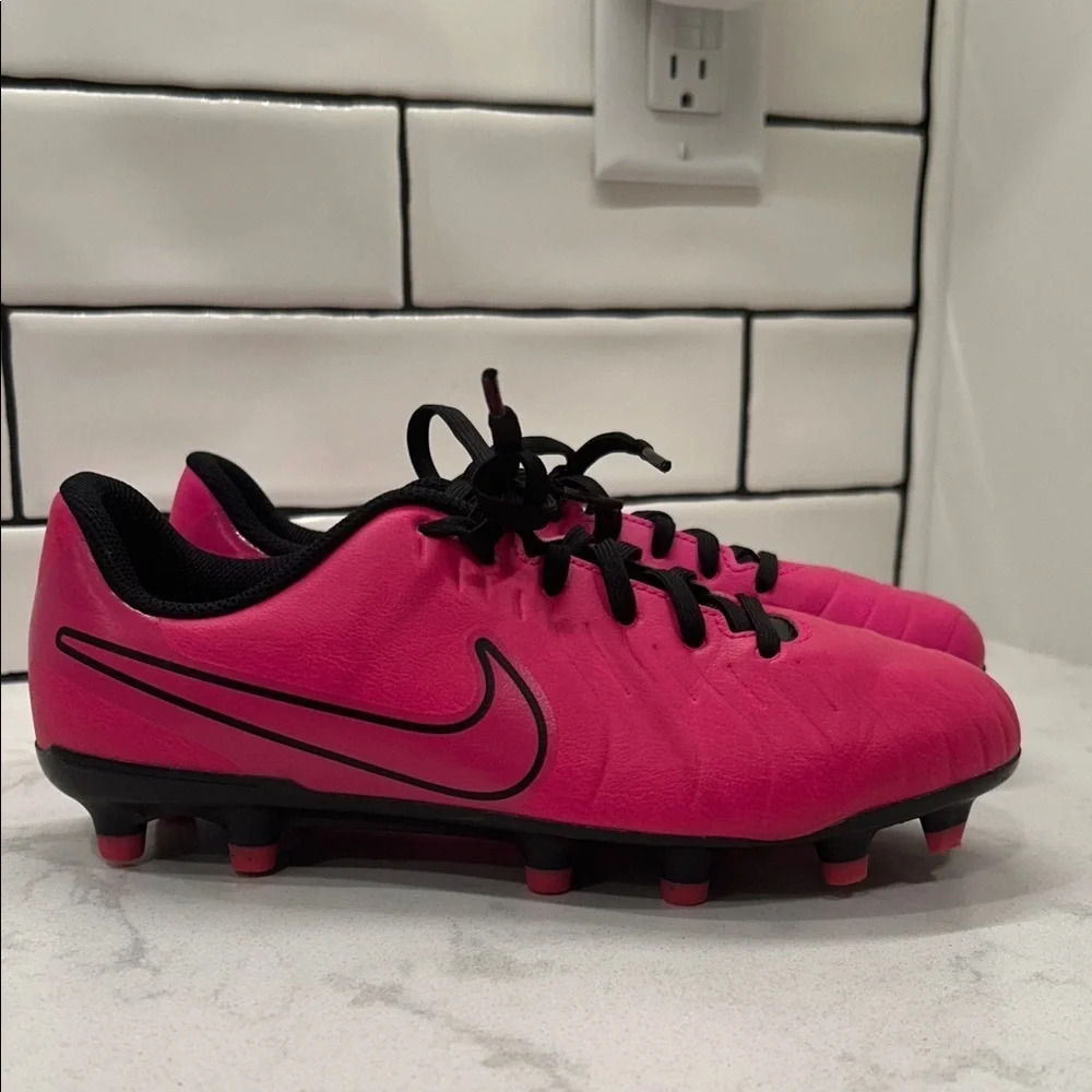 Nike Kids' Tiempo Legend 10 Club FG Soccer Cleats Pink Girl